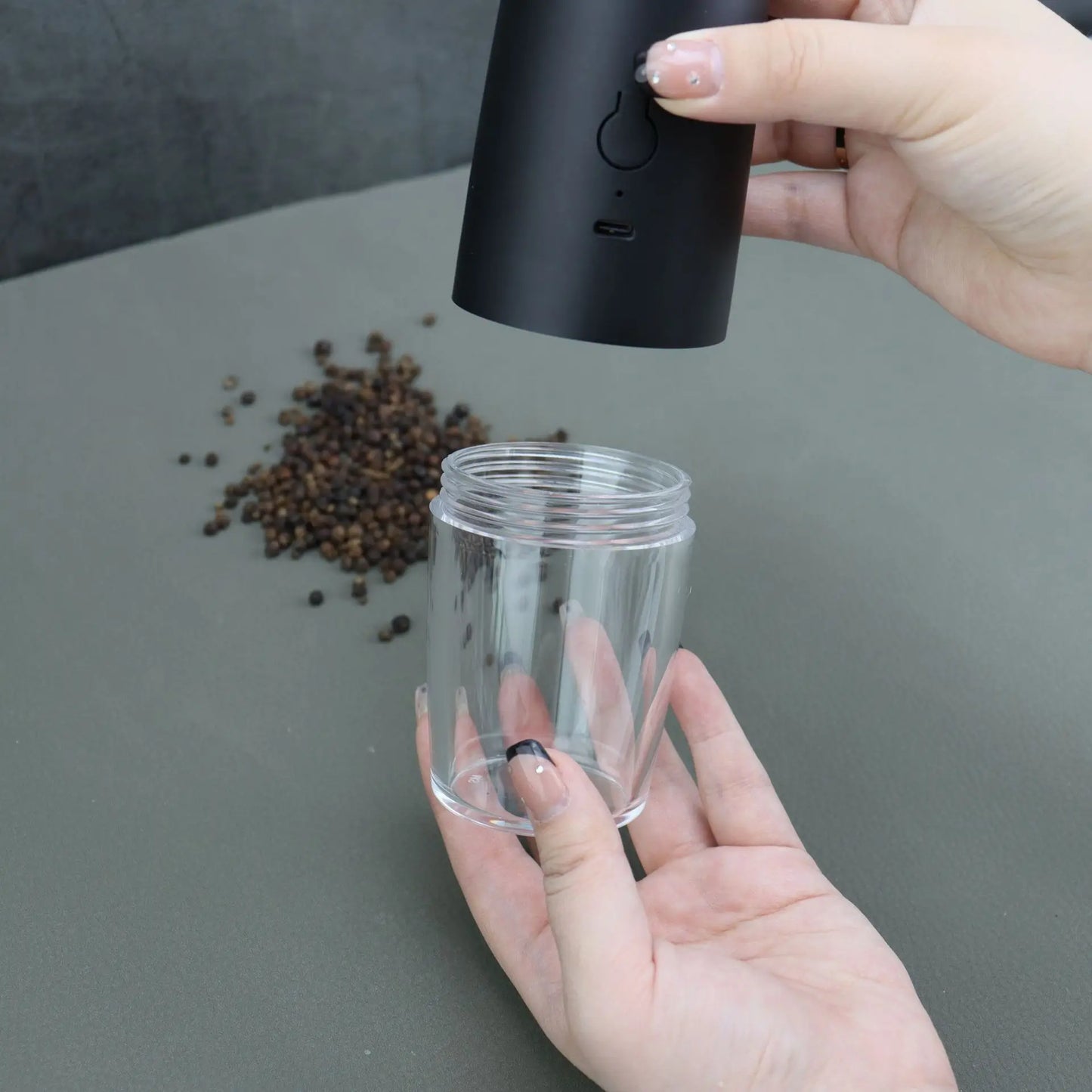 Rechargeable Salt & Pepper Grinder Set with Adjustable Coarseness
